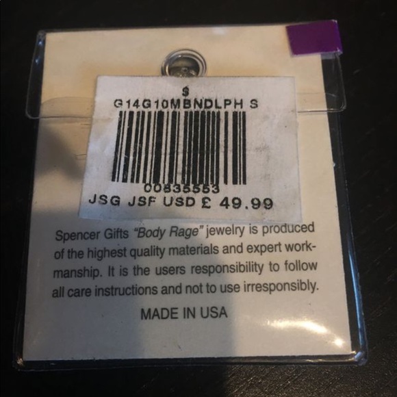 Dolphin naval piercing - Picture 4 of 4